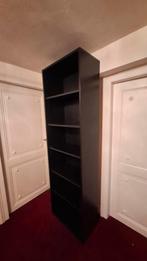 Zwarte boekenkast, Enlèvement