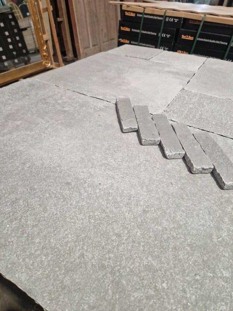 RESTPARTIJ;163M2 BOURGONDISCHE DALLEN TEGELS RAW CHATEAU, Ophalen