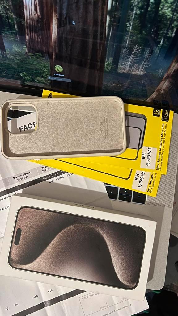 Iphone 15 pro max 256 NIEUWE staat!! Factuur/garantie, Telecommunicatie, Mobiele telefoons | Apple iPhone, Zo goed als nieuw, 256 GB