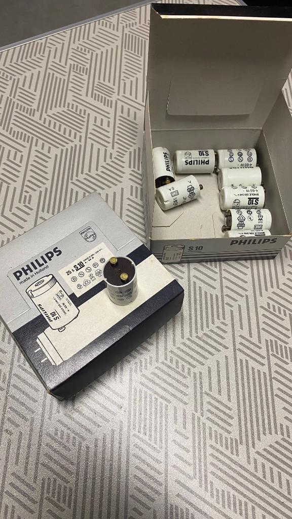 Gereserveerd / Philips starters voor TL Lampen 33 stuks, Enlèvement ou Envoi, Neuf, 30 à 60 watts, Autres types