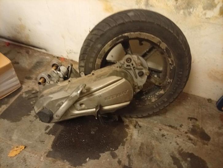 2x keeway motorblokken te koop, Fietsen en Brommers, Brommeronderdelen | Algemeen, Gebruikt, Blok, Ophalen