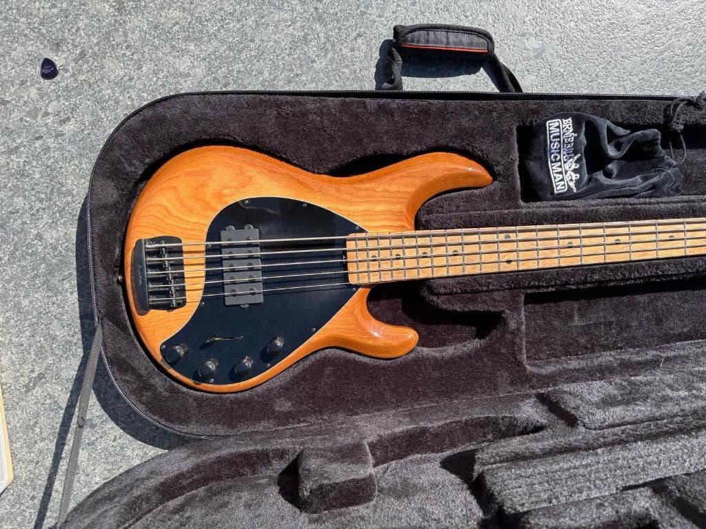 MusicMan Stingray 5H Special, Musique & Instruments, Instruments à corde | Guitares | Basses, Comme neuf, Électrique, 5 cordes