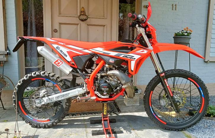 Beta RR 50 Enduro Racing 2025, Vélos & Vélomoteurs, Cyclomoteurs | Cyclomoteurs de cross, Comme neuf, Autres marques, Enlèvement