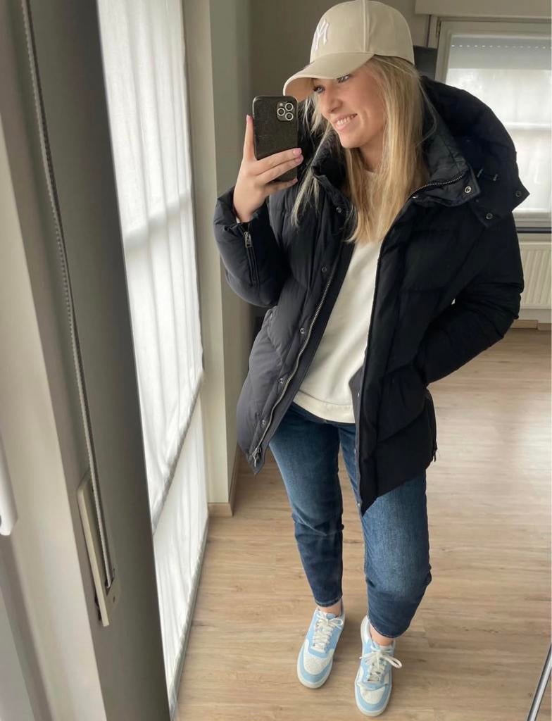 Jas van woolrich, Ophalen of Verzenden, Zo goed als nieuw, Maat 38/40 (M), Zwart