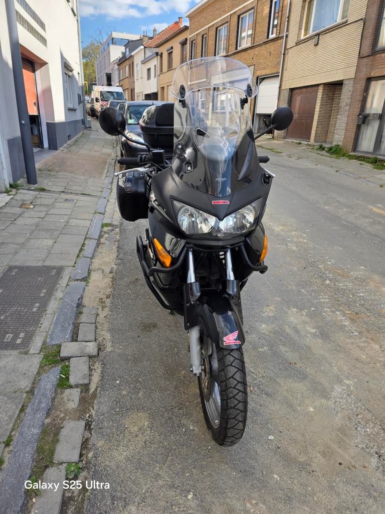 Honda varadero 2007, Motos, Motos | Honda, Particulier, Neuf