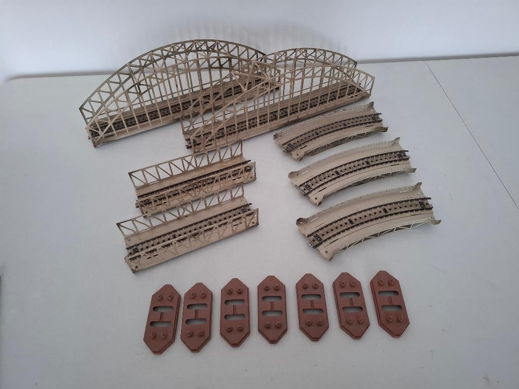 Marklin H0 pakket brugdelen en pijlers 14 delig M-rail, Enlèvement ou Envoi, Courant alternatif, Utilisé, Pont, Tunnel ou Bâtiment