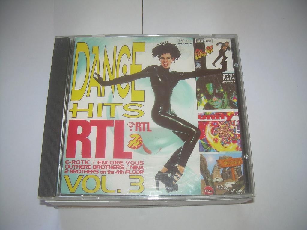 CD - DANCE HITS - RTL - VOL 3, Cd's en Dvd's, Cd's | Verzamelalbums, Ophalen of Verzenden, Zo goed als nieuw, Dance
