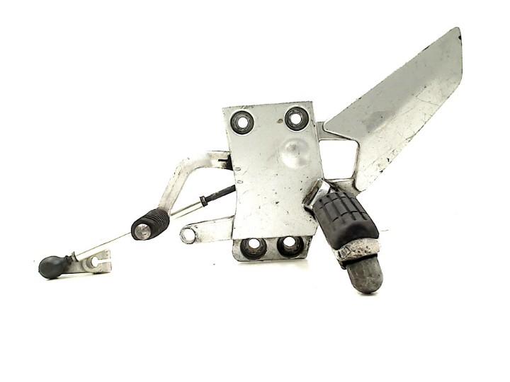 REPOSE PIEDS AVANT GAUCHE FJR 1300 2001-2002 (FJR1300 5JW), Dhr. S. di Majo, Utilisé, Info@cama-motorparts.nl, P.J. Troelstraweg 8 8
3144 CX  MAASSLUIS, NL