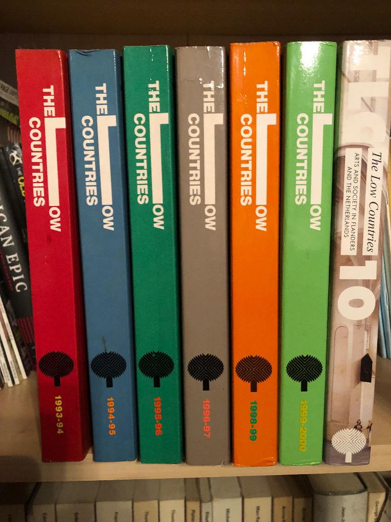 The Low Countries, Boeken, Kunst en Cultuur | Beeldend, Zo goed als nieuw, Ophalen of Verzenden