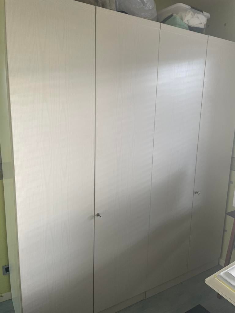 Klerenkast 2m b - 2.20m h en ca 57cm d, Avec tablette(s), 150 à 200 cm, Enlèvement, Utilisé