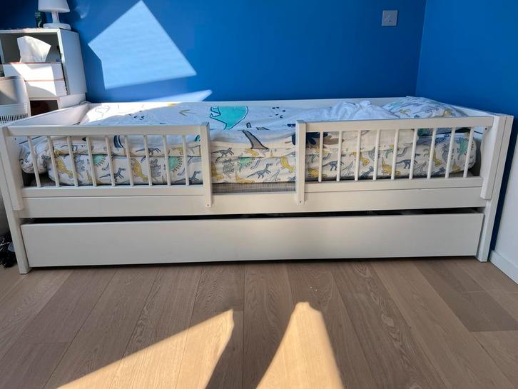 LIFETIME kidsroom kajuitbed met logeerbed en mooie bedranden, Kinderen en Baby's, Kinderkamer | Bedden, Zo goed als nieuw, 180 cm of meer
