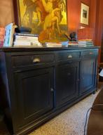 Grande armoire en bois antique lourde — Classique/Rural, Maison & Meubles, 200 cm ou plus, Enlèvement, Utilisé, 100 à 150 cm