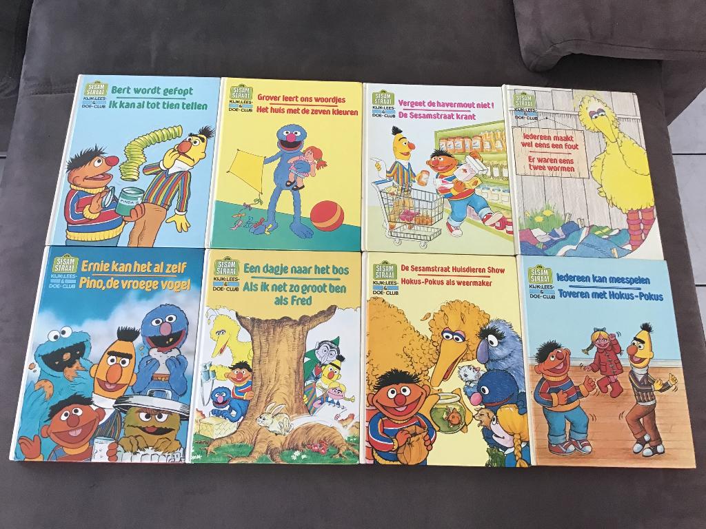 8 x Sesamstraat boek., Ophalen of Verzenden, Lekturama, Voorleesboek