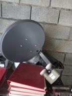 Parabole 25 e sur chatelineau  diamètre 40 cm, Audio, Tv en Foto, Schotelantennes
