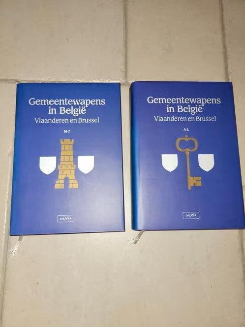2 boeken: Gemeentewapens in Belgie, Boeken, Geschiedenis | Stad en Regio, Ophalen of Verzenden