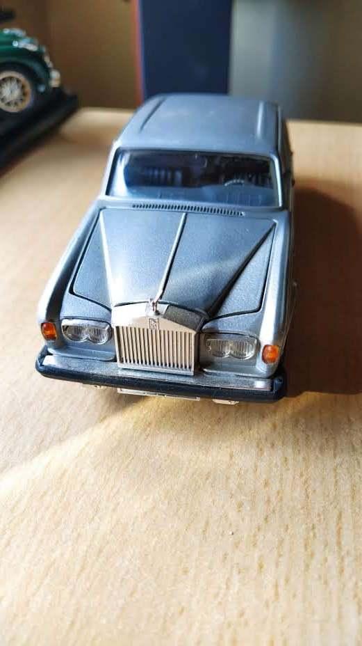 ROLLS ROYCE SILVER SHADOW, BURAGO, 1:24, menthe, Hobby & Loisirs créatifs, Voitures miniatures | 1:24, Comme neuf, Voiture, Burago