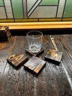 onderzetters zijn gemaakt van rustieke houten., Ophalen of Verzenden, Zo goed als nieuw