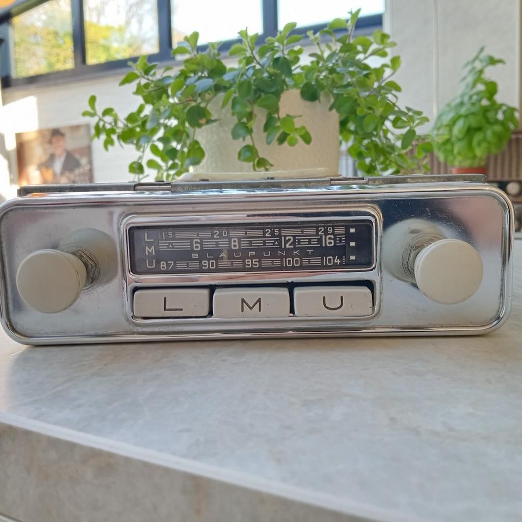 Blaupunkt oldtimer autoradio, Enlèvement