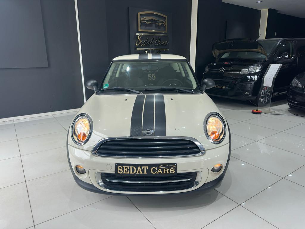 Mini One D 1.6 DIESEL, Auto's, Mini, Start-stop-systeem, Stof, Gebruikt, https://public.car-pass.be/vhr/8e3c4271-dada-46ad-b66b-65869b0cfe5a