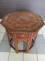 Tafeltje met inleg van been., Huis en Inrichting, Tafels | Bijzettafels, 45 tot 60 cm, Gebruikt, Ophalen of Verzenden, Overige vormen