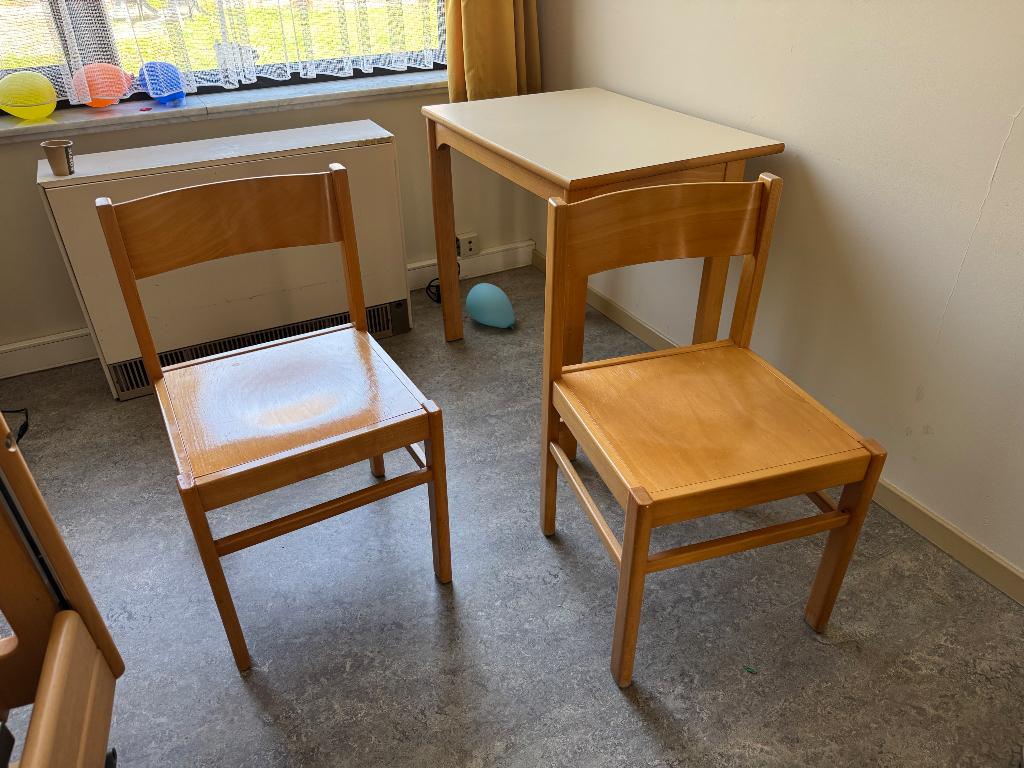 Tafels en stoelen, Huis en Inrichting, Tafels | Eettafels, Ophalen, Gebruikt, 50 tot 100 cm, Klassiek