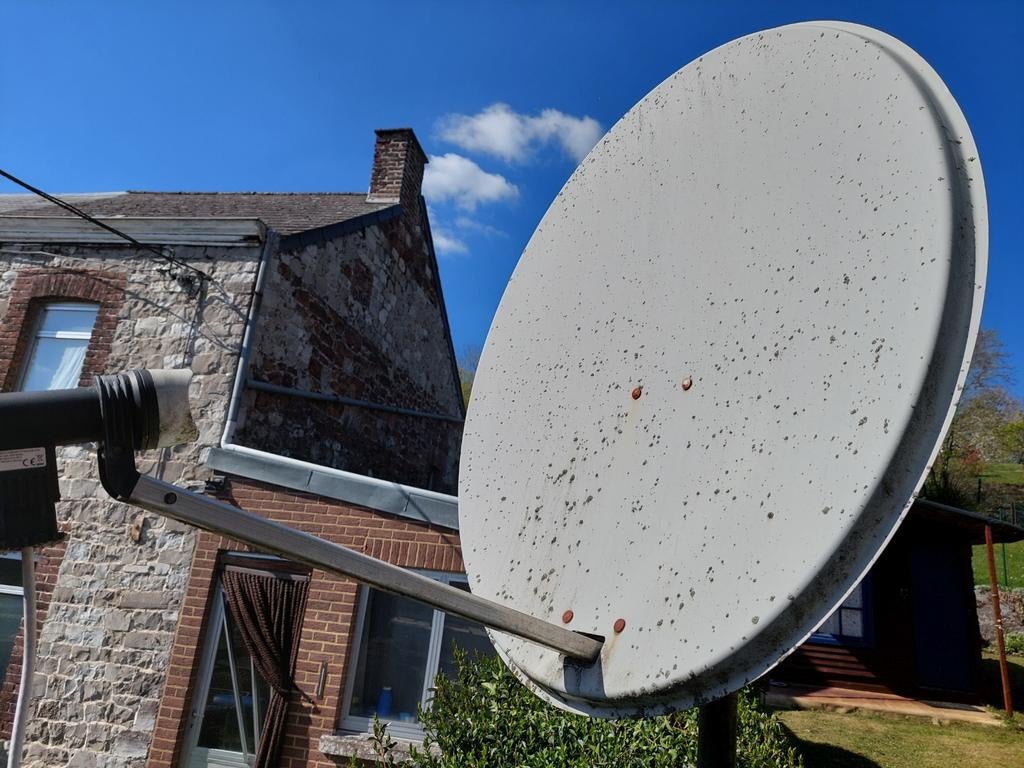 Antenne satellite et décodeur  carte fransat, TV, Hi-fi & Vidéo, Antennes paroboliques, Enlèvement