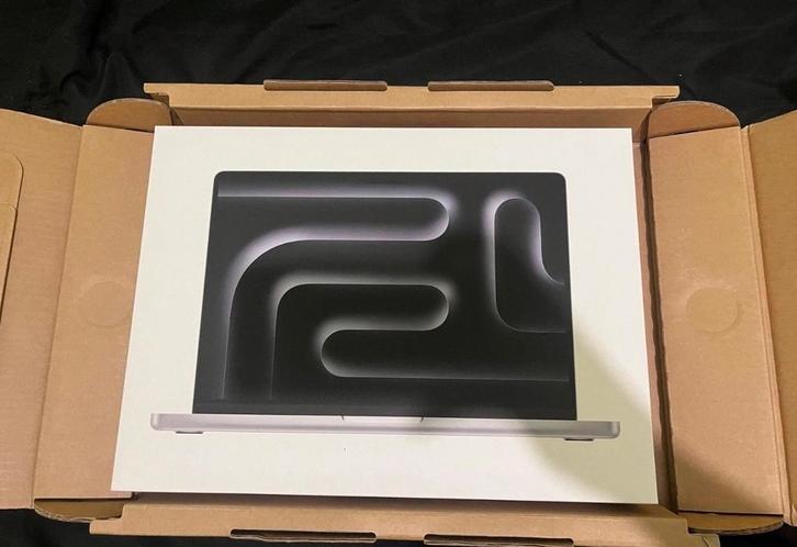 Apple MacBook Pro 16 inch M4 Max 7maanden oud, Computers en Software, Apple Macbooks, Zo goed als nieuw, MacBook, 16 inch, Qwerty