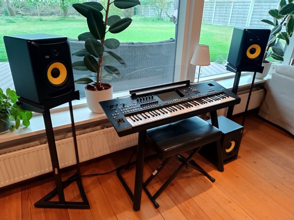 Yamaha Genos 76 toetsen + KRK geluid, Sensitif, Yamaha, Comme neuf, Enlèvement