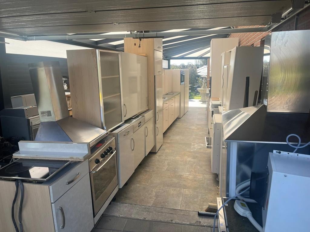 Cuisine équipée, Maison & Meubles