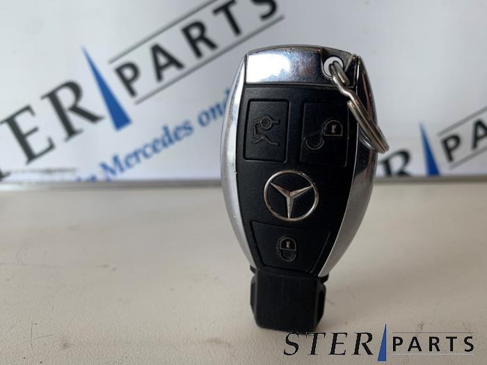 Clé d'un Mercedes E-Klasse, 3 mois de garantie, Utilisé, -, -