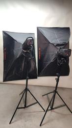 2x Jinbei 500W Studioflits + 2 Softboxen + statieven, Enlèvement ou Envoi, Comme neuf, Lampe ou Kit de flash