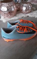 Voetbalschoenen. Voor kinderen.Maat 35,5., Ophalen