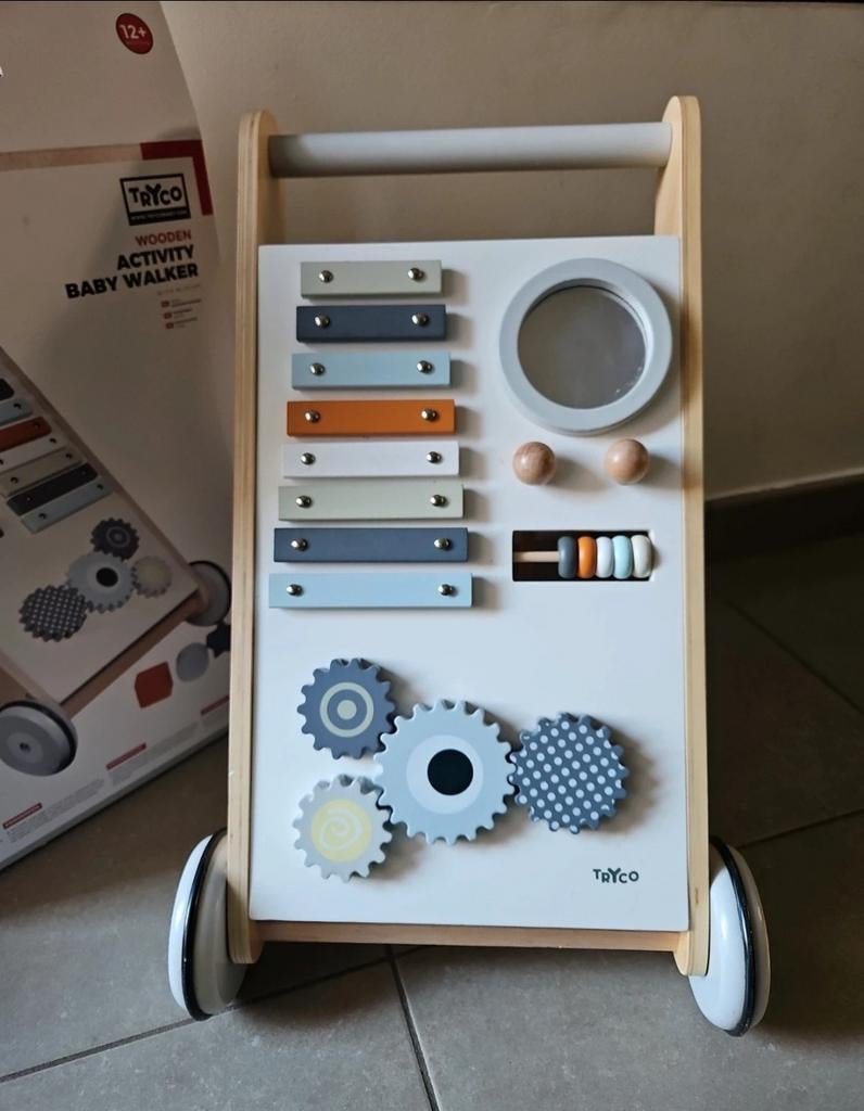 Tryco houten loopwagentje, Ophalen