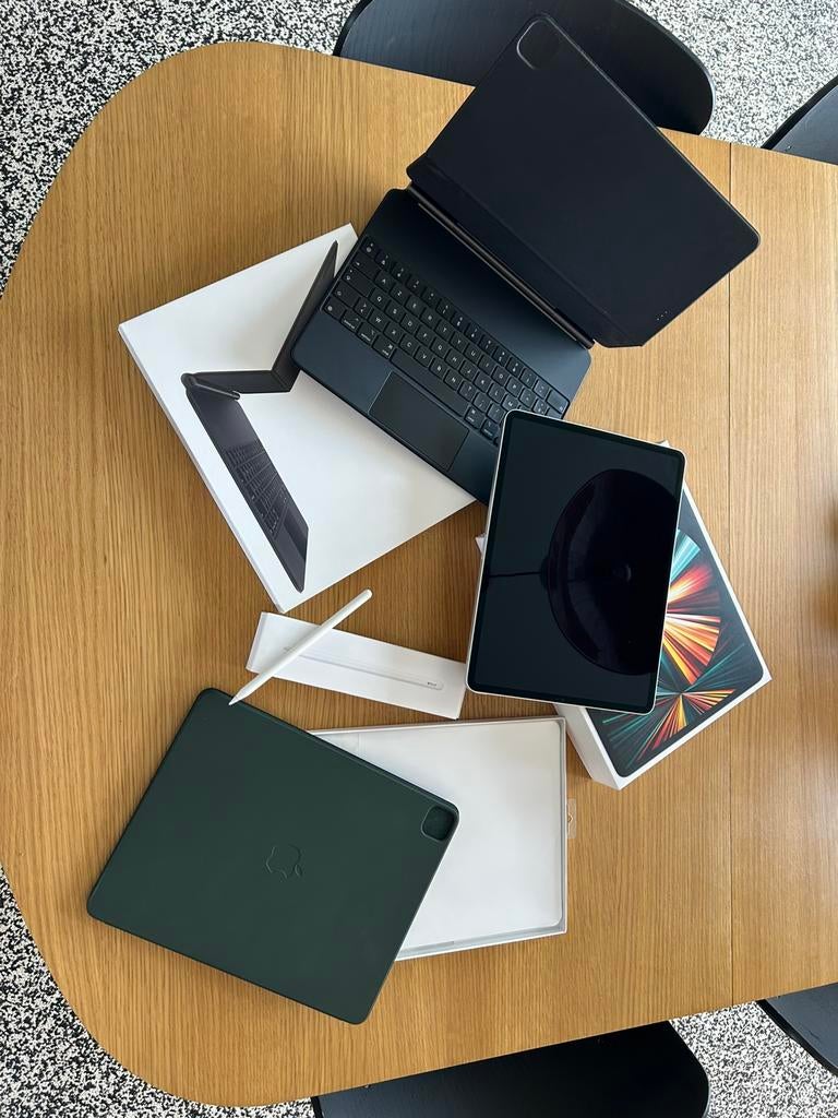 Ipad Pro M1|12,9 inch|1TB|16 GB RAM| + bijhorende objecten, Computers en Software, Apple iPads, Ophalen, 12 inch, Zo goed als nieuw