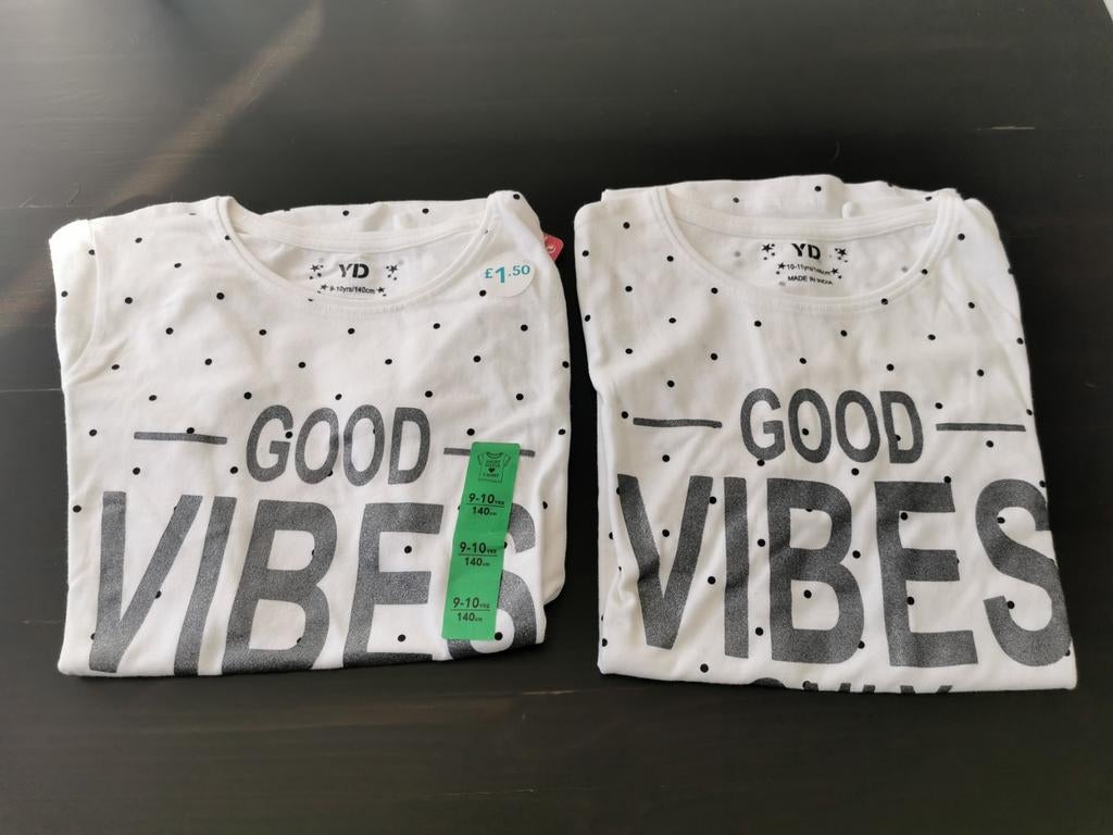 2 t-shirts maat 140 en 146, Computers en Software, Moederborden, Ophalen of Verzenden