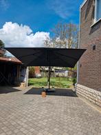Goed staat groot parasol  4.m  x4.m, Ophalen