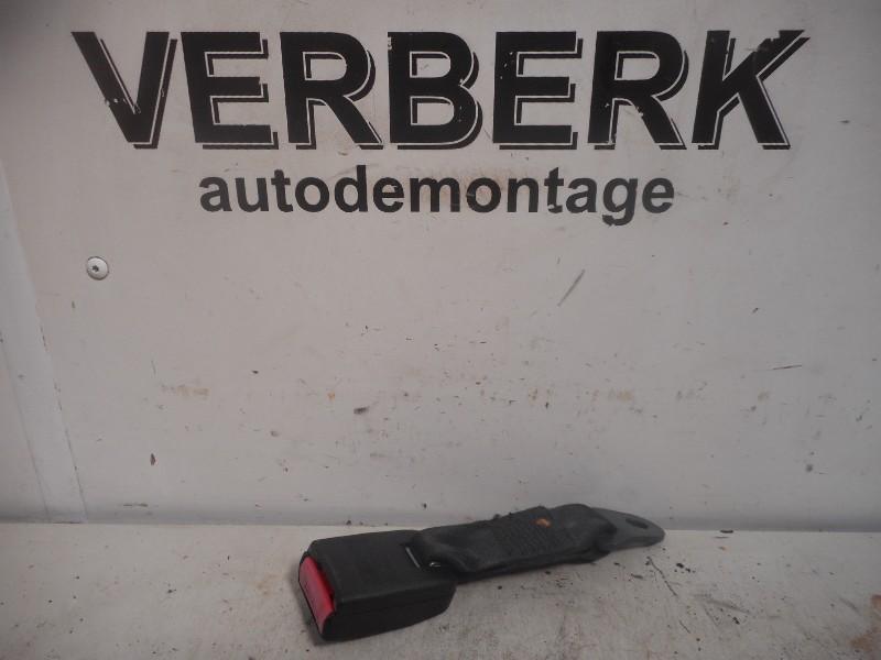 BOUCLE DE CEINTURE ARRIÈRE DROIT 206 CC (2D) (4031739), Utilisé, Peugeot