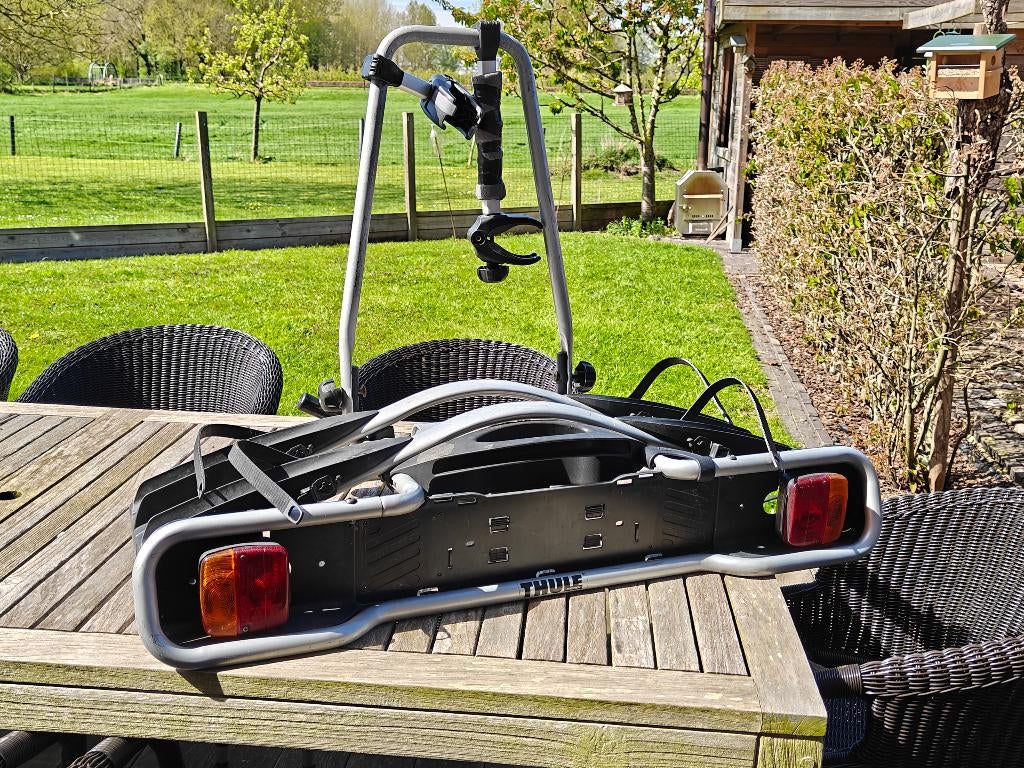 Thule fietsdrager, Ophalen, Gebruikt, 2 fietsen, Trekhaakdrager