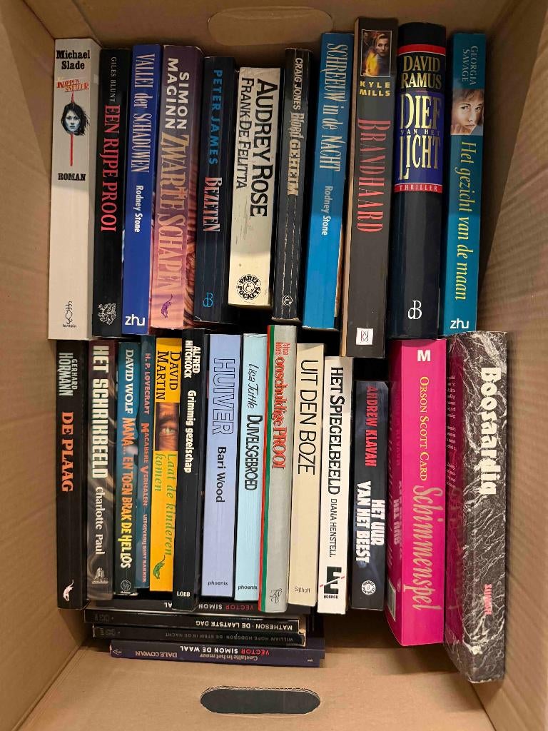 Boeken vnl. Griezel/Horror 56 Stuks, Ophalen, Gelezen