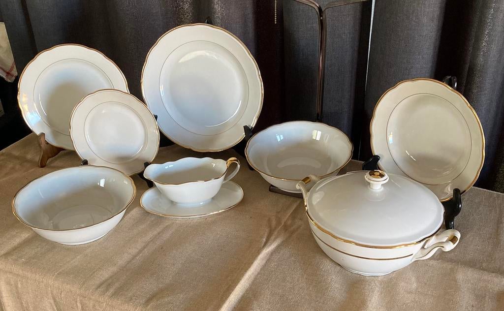 Oud eetservies.51 stuks ., Enlèvement