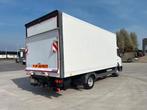 Mercedes-Benz Atego 818 LAADKAST MET LAADBRUG (bj 2015), Auto's, Achterwielaandrijving, Euro 6, Wit, Mercedes-Benz