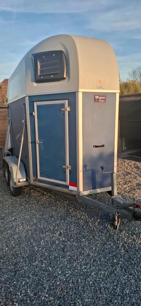 trailer, Dieren en Toebehoren, Paarden en Pony's | Trailers en Aanhangwagens, Zo goed als nieuw, 2-paards trailer, Hout, Ophalen
