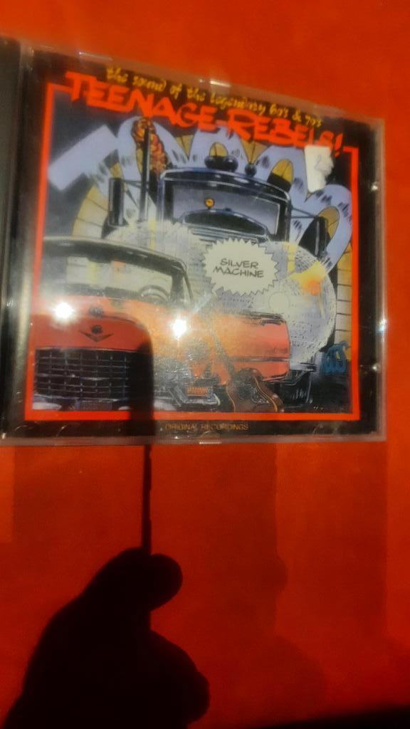 Teenage Rebels, Ophalen of Verzenden, 1960 tot 1980, Zo goed als nieuw