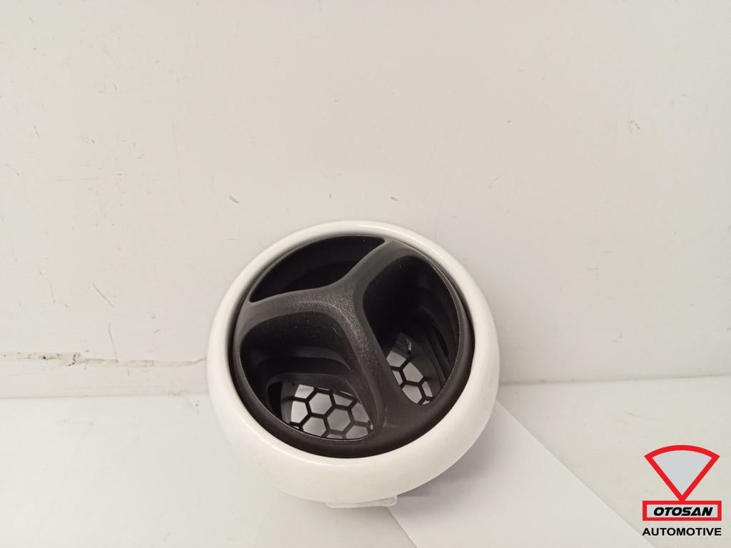 Grille d'a ration du tableau de bord de la Smart Fortwo 453, Autos : Pièces & Accessoires, Mercedes-Benz AG, Utilisé, Mercedesstrasse 120
70372  Stuttgart, DE