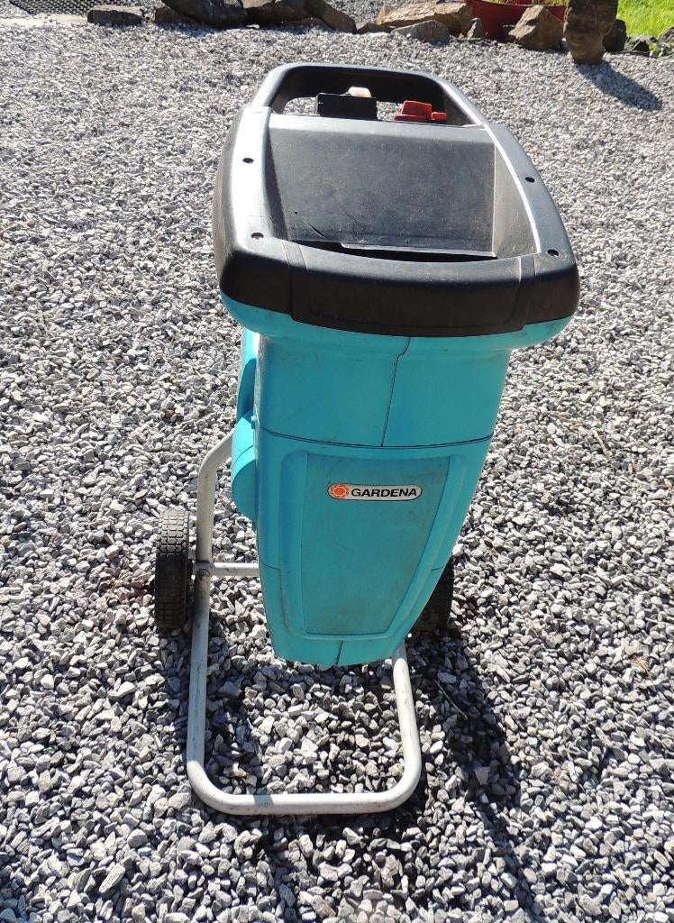 Gardena broyeur déchiqueteur, Jardin & Terrasse, Déchiqueteurs, Enlèvement, Utilisé, Électrique, Gardena