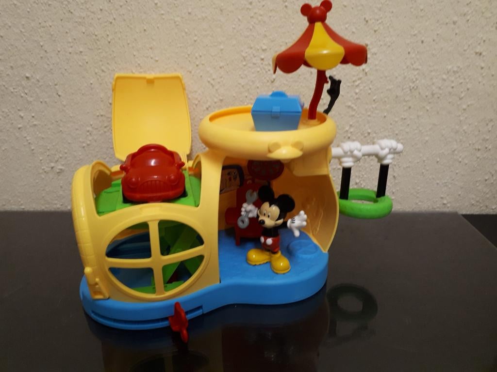 Disney Mickey Mouse Fix 'n Garage, Enfants & Bébés, Jouets | Éducatifs & Créatifs, Enlèvement, Comme neuf