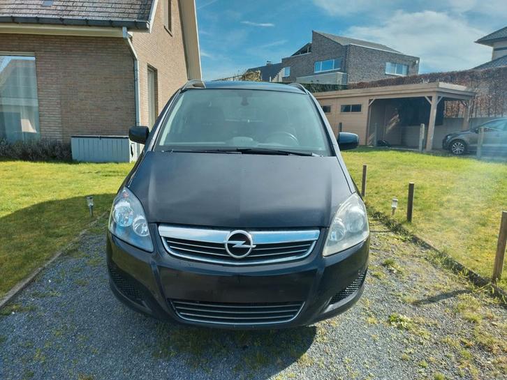 Opel Zafira B voor EXPORT, Auto's, Opel, Particulier, Zafira, Airbags, Diesel, Euro 5, Ophalen