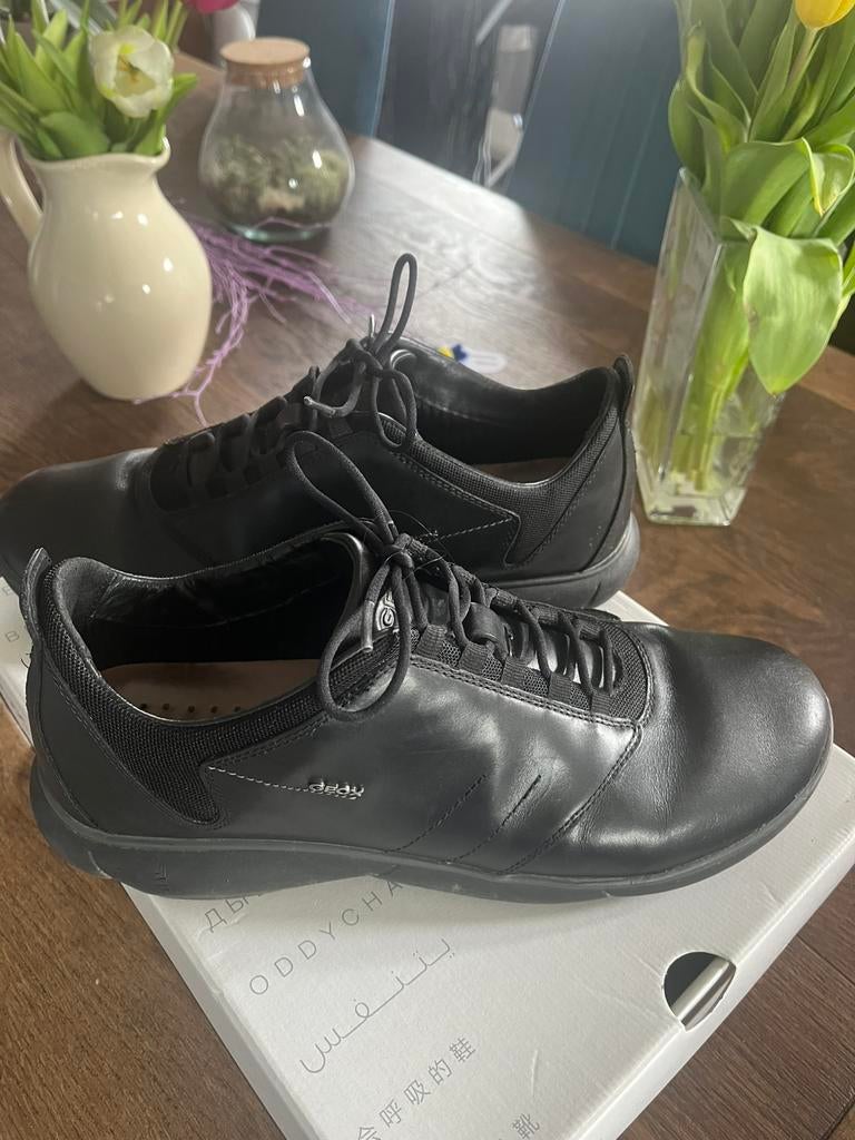 Chaussures Geox 44 noires, Comme neuf, Enlèvement, Baskets, Noir