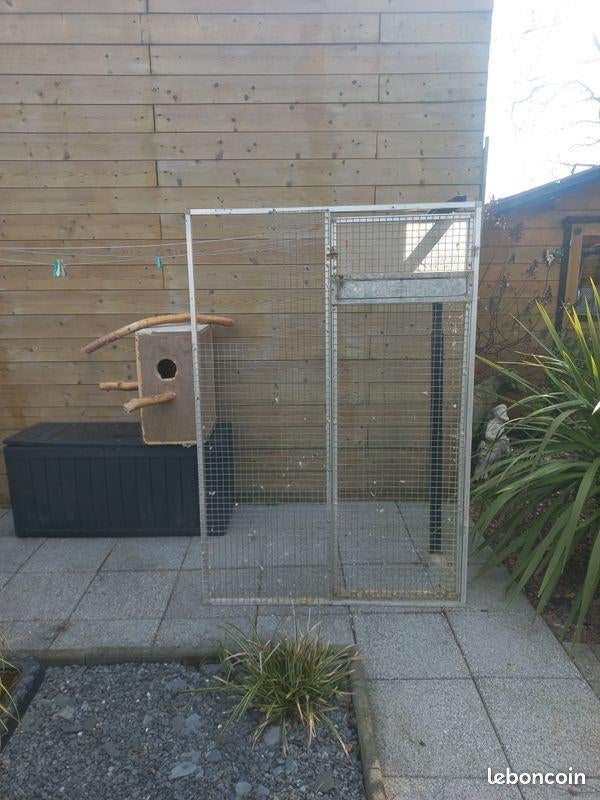 façade volière, Enlèvement, Volière