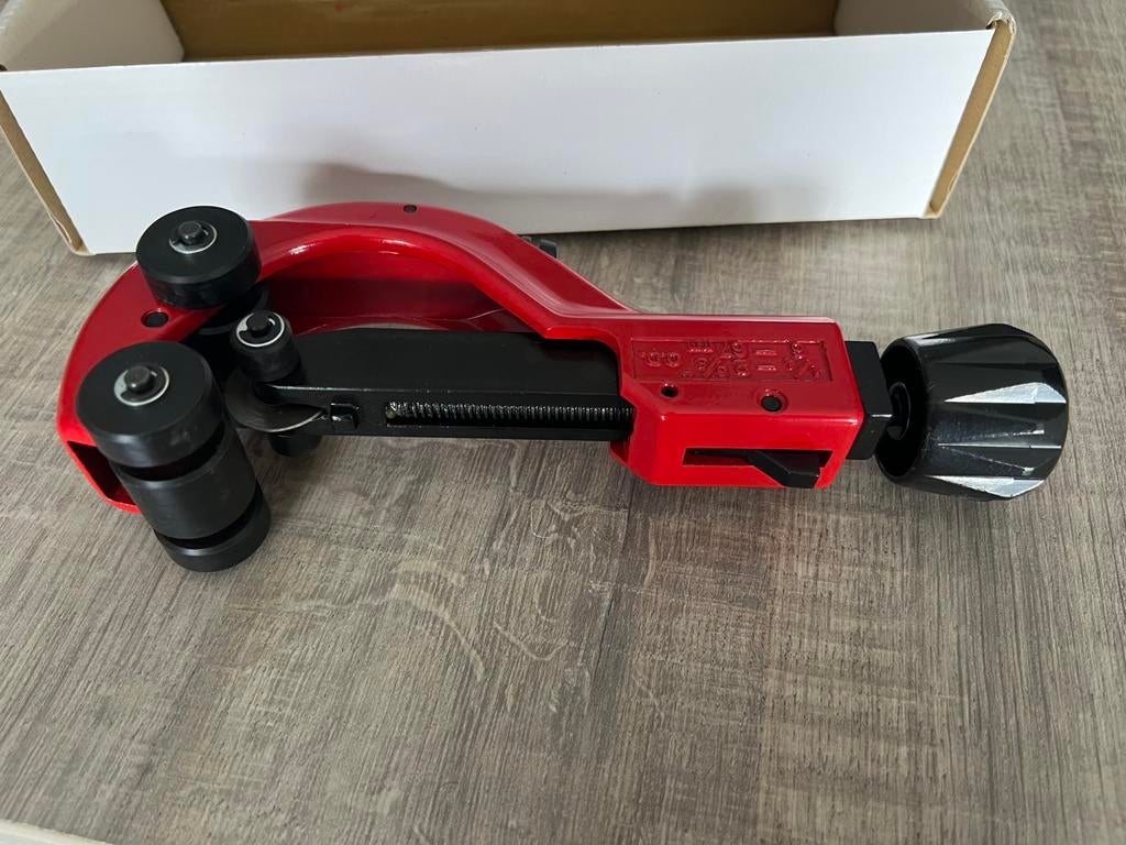 Buizensnijder, Ophalen